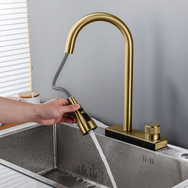 Robinet de cuisine REA CONOR BRUSH GOLD – Image 4