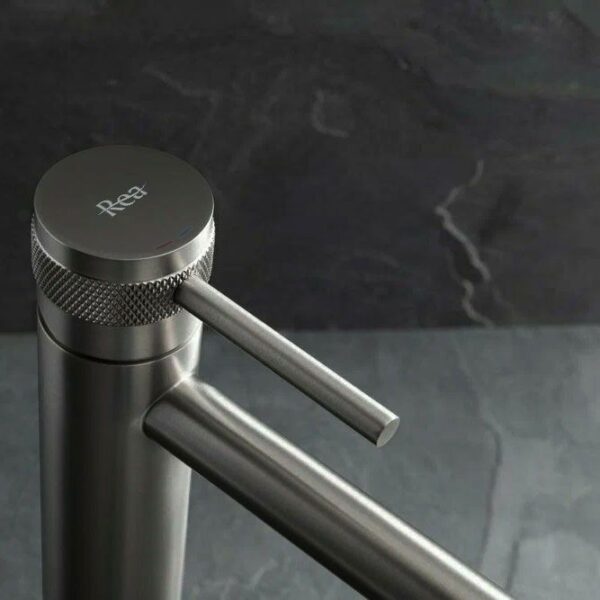 Robinet de lavabo Rea Lungo Grip  Gun Grey low – Image 6