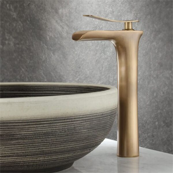 Robinet de lavabo Rea Laguna antique Brush Gold high – Image 3