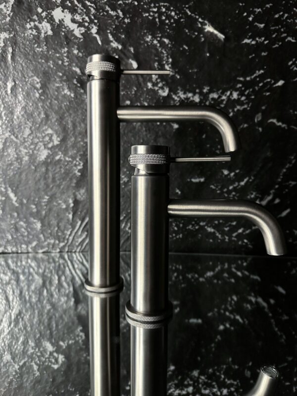 Robinet de lavabo Rea Lungo Grip  Gun Grey low – Image 4